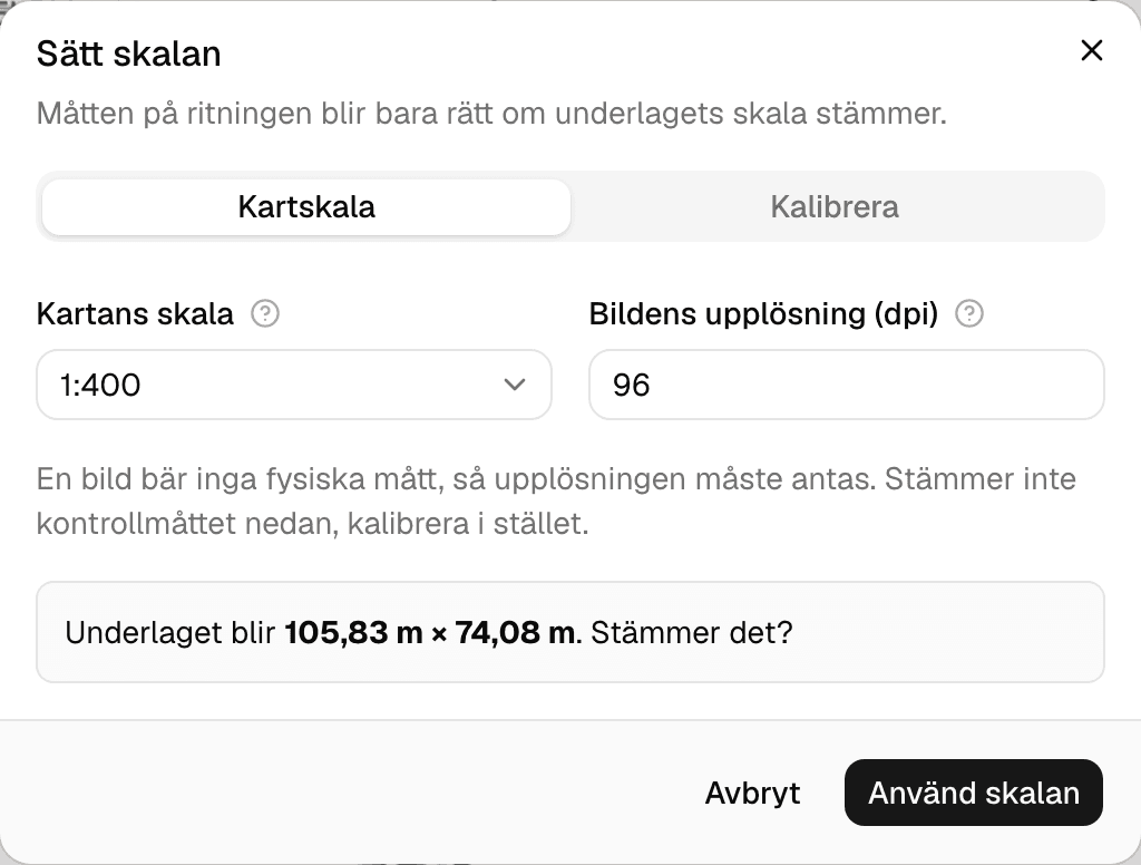 Dialogen Sätt skalan med flikarna Kartskala och Kalibrera, fält för kartans skala och bildens upplösning, och kontrollmåttet Underlaget blir 105,83 m × 74,08 m.